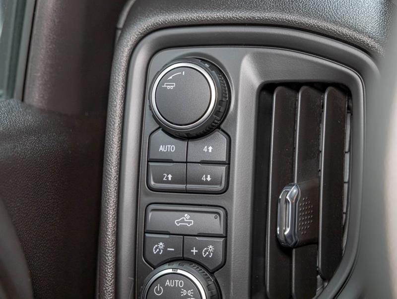 chevrolet Silverado 1500 2024 - 23