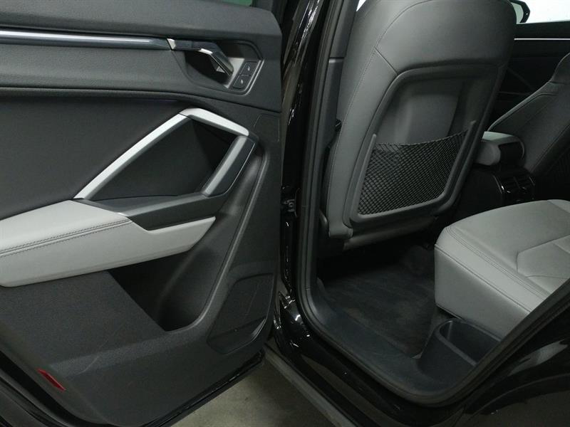 audi Q3 2022 - 9