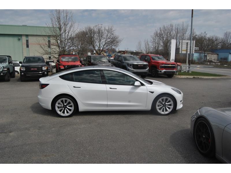 2022 Tesla Model 3 - Image 6