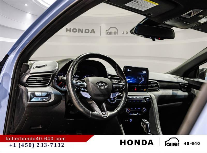 2022 Hyundai Veloster - Image 21