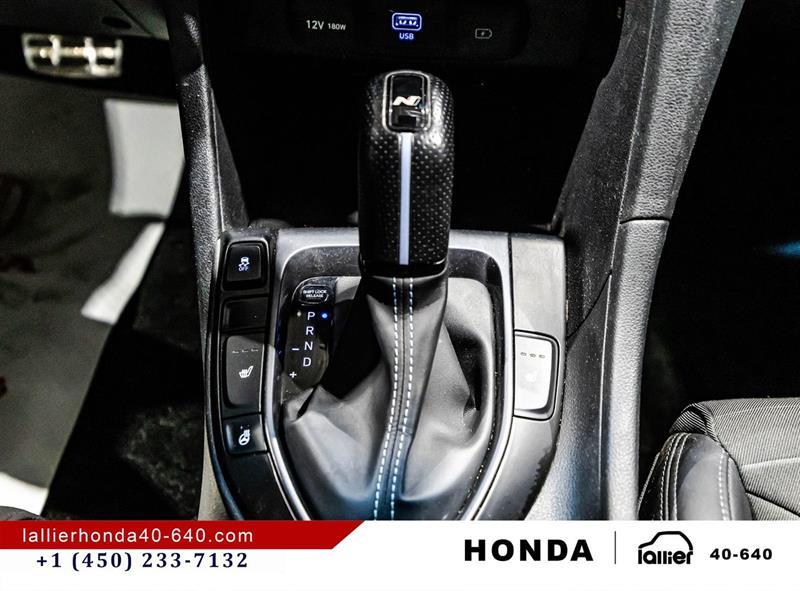 2022 Hyundai Veloster - Image 26