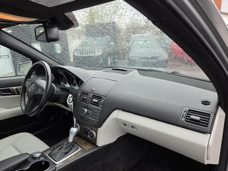 2010 Mercedes-Benz C-Class - Image 10
