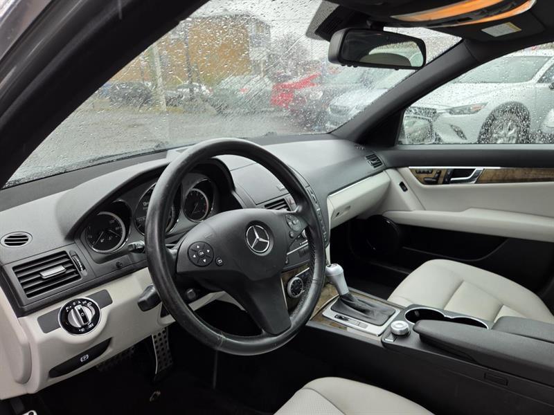 2010 Mercedes-Benz C-Class - Image 15