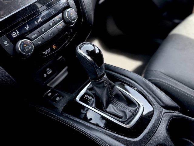 nissan Rogue 2018 - 21