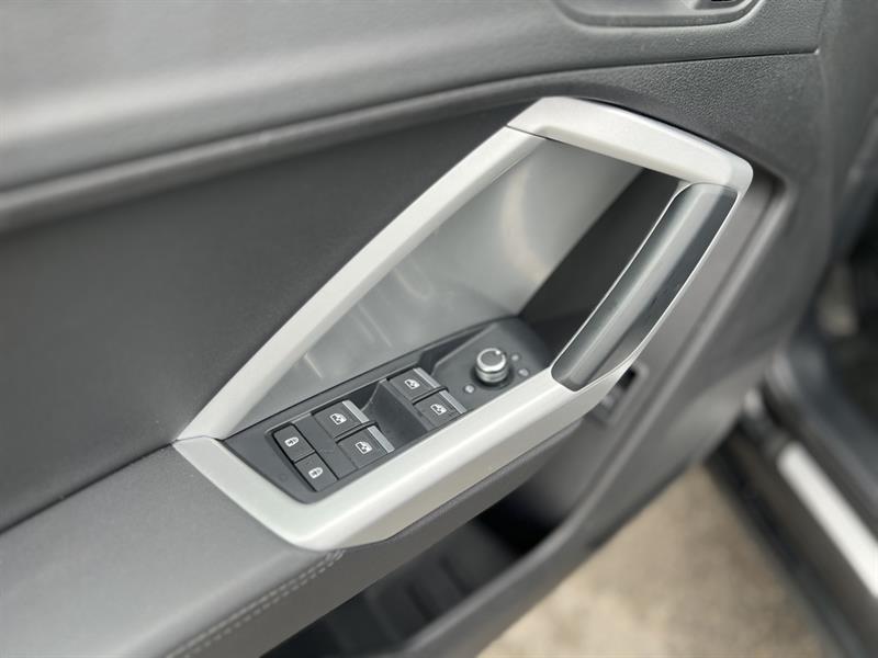 audi Q3 2022 - 13