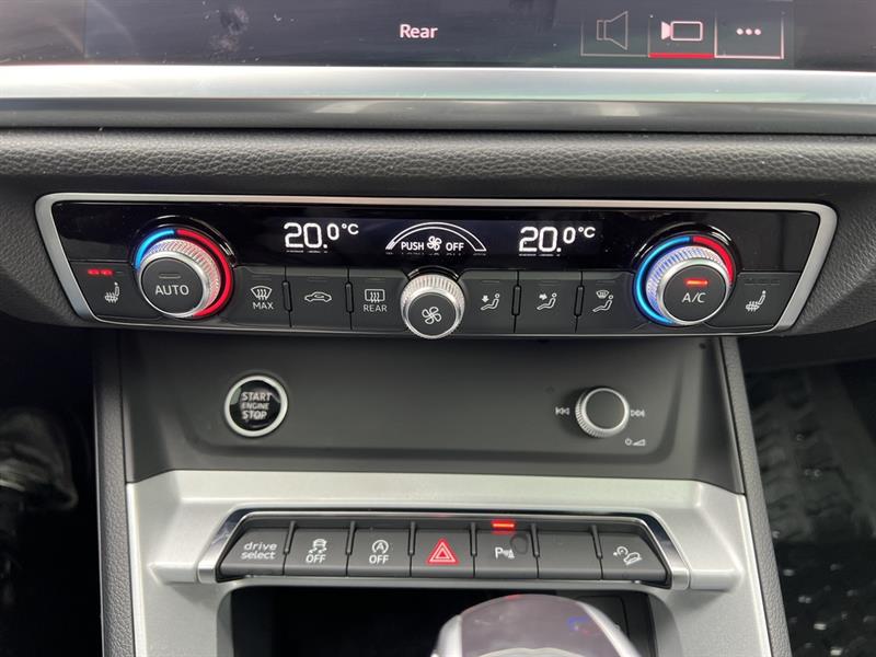 audi Q3 2022 - 26