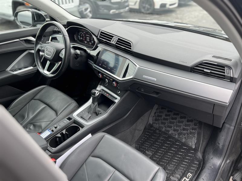 audi Q3 2022 - 28