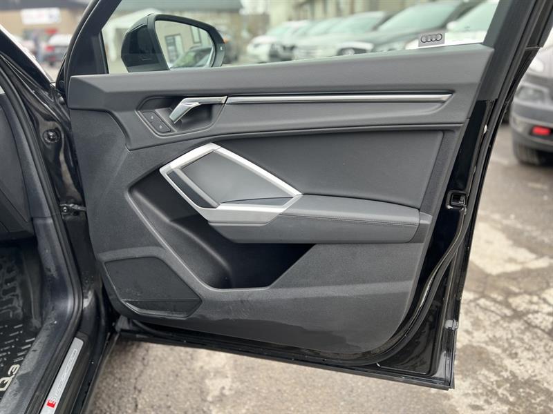 audi Q3 2022 - 30