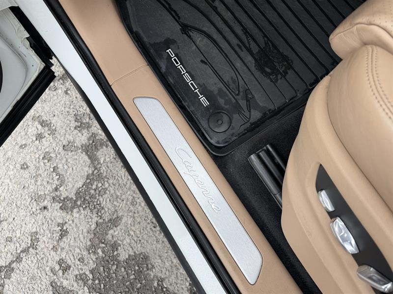 porsche Cayenne 2020 - 16