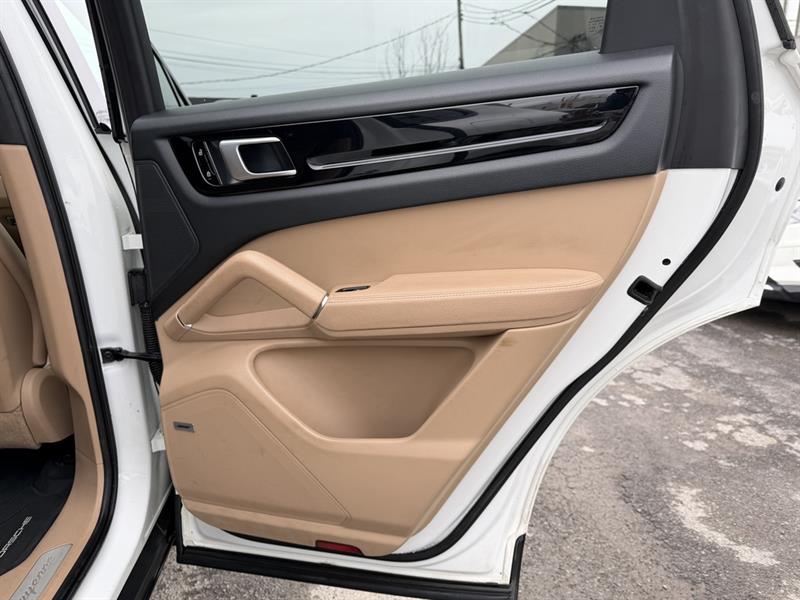 porsche Cayenne 2020 - 36