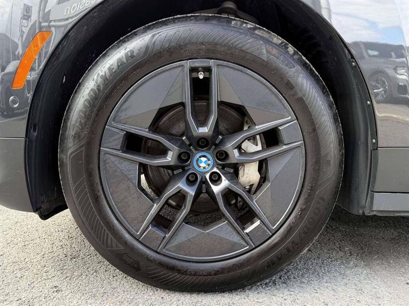 bmw iX 2023 - 9