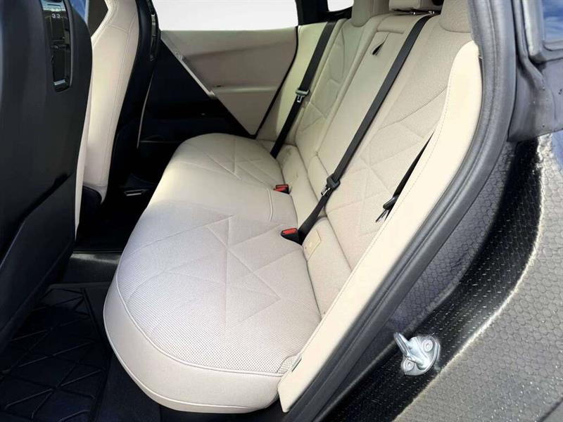 bmw iX 2023 - 16