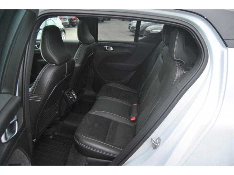 volvo XC40 2022 - 10