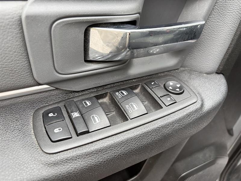 ram 1500 Classic 2023 - 12