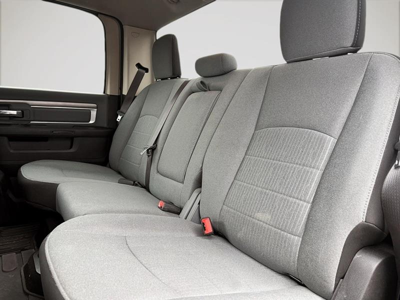 ram 1500 Classic 2023 - 28