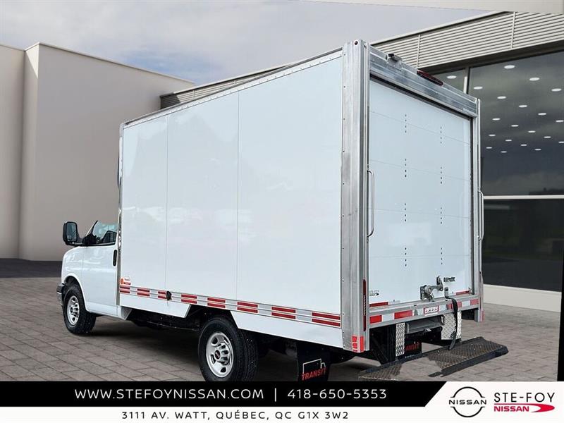 gmc Savana 2023 - 4