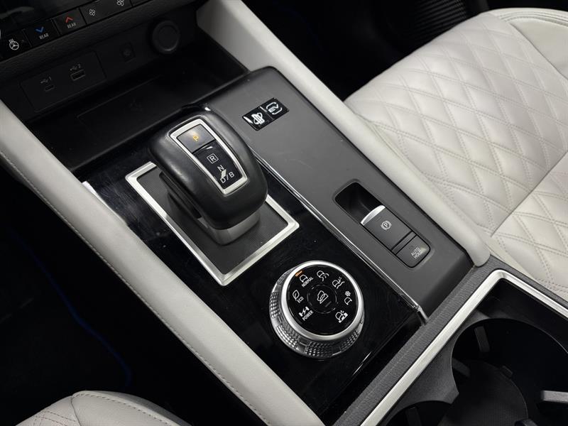 mitsubishi Outlander rechargeable 2024 - 29