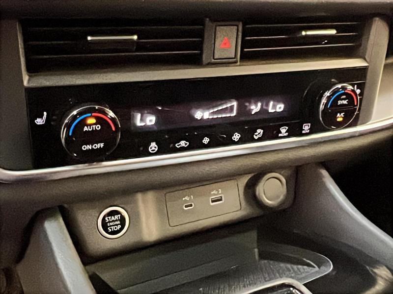 nissan Rogue 2023 - 16