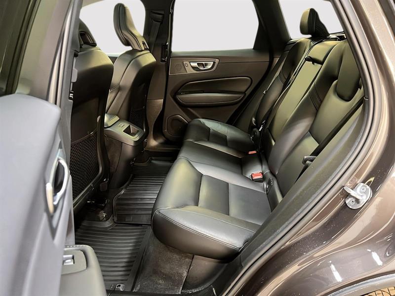 volvo XC60 2023 - 9