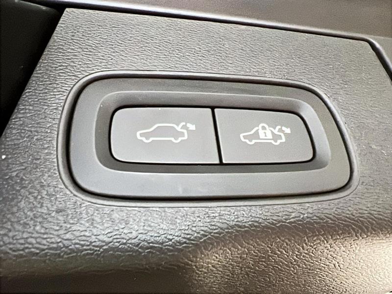 volvo XC60 2023 - 15
