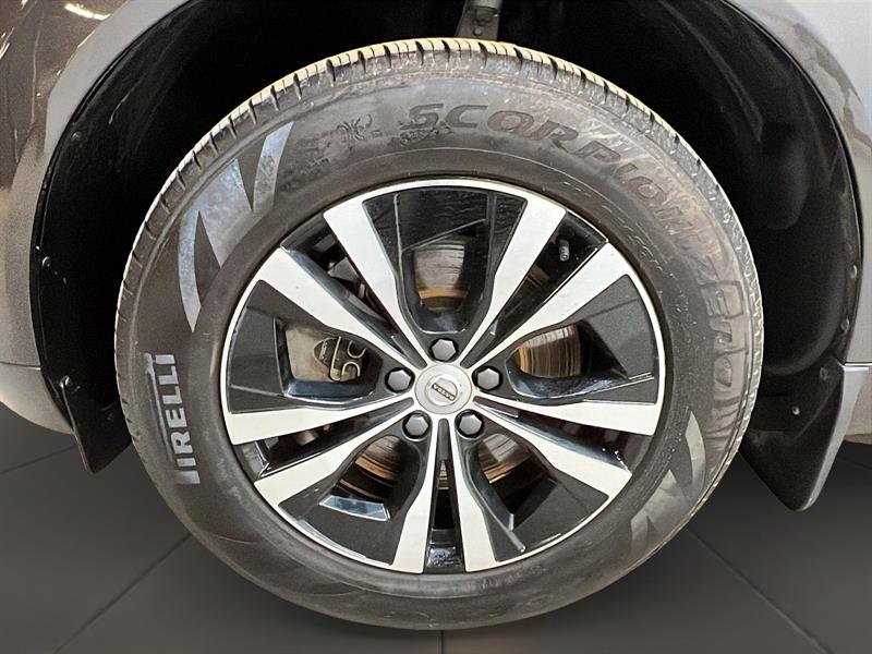 volvo XC60 2023 - 32