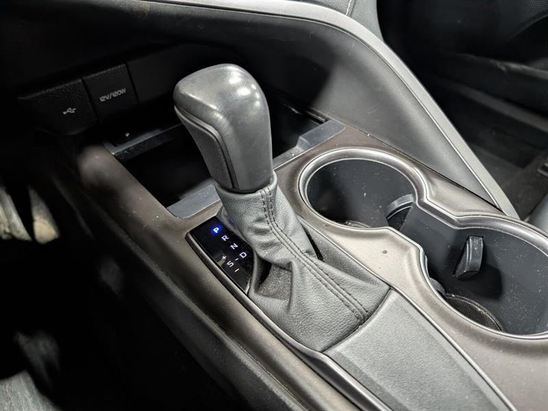 toyota Camry 2023 - 19