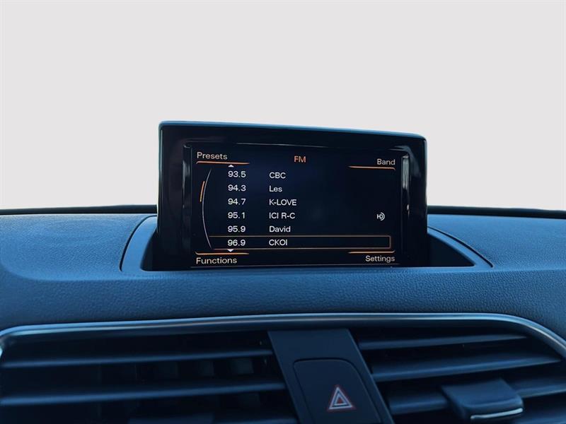audi Q3 2016 - 26