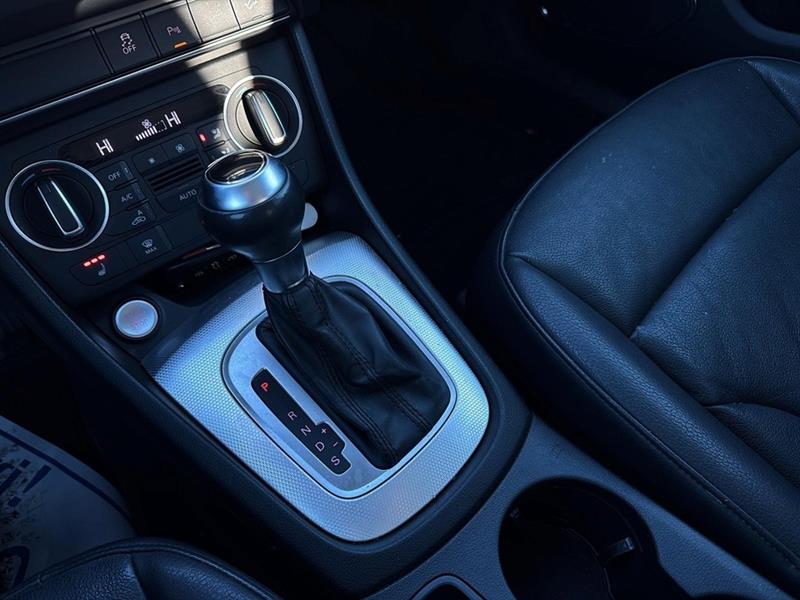 audi Q3 2016 - 32