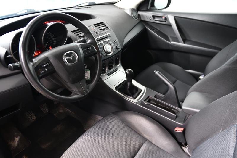 mazda Mazda3 2010 - 11