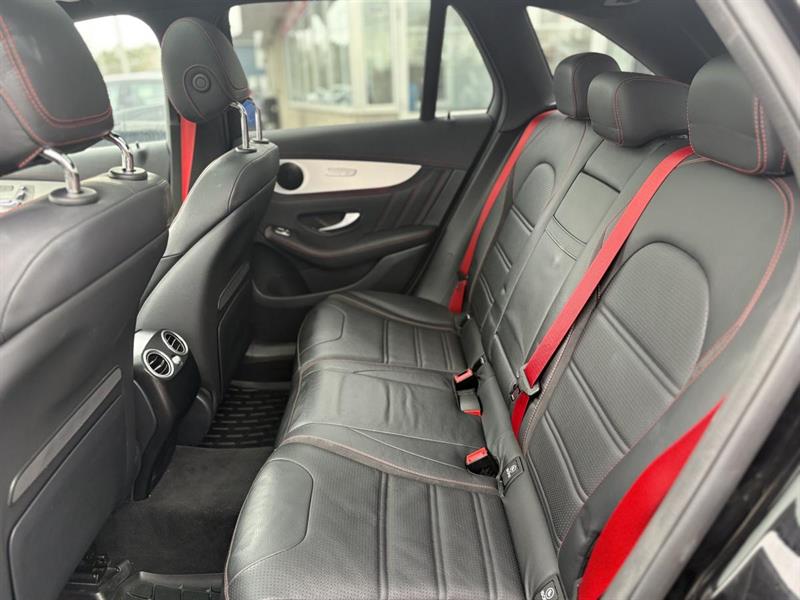 mercedes-benz GLC 2022 - 11