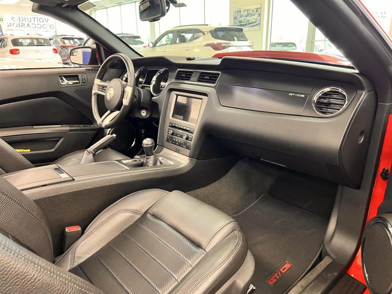 ford Mustang 2012 - 17