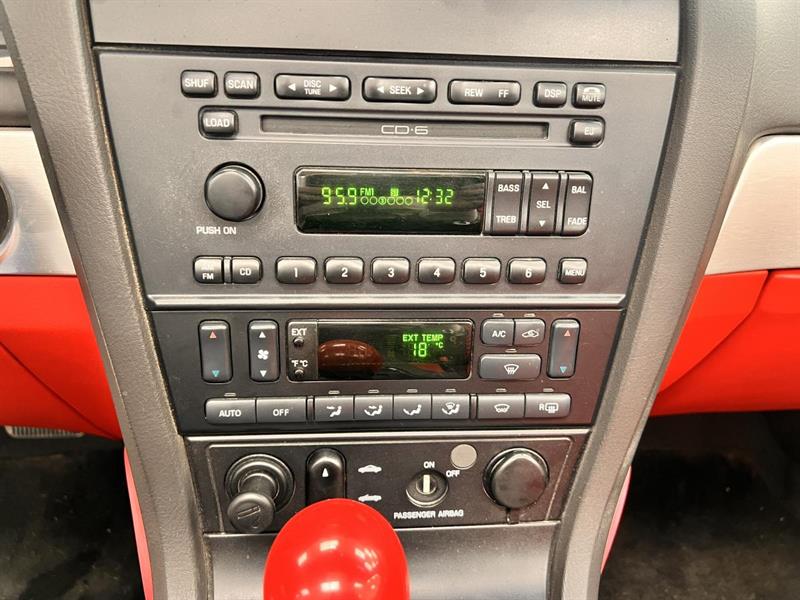 ford Thunderbird 2002 - 27