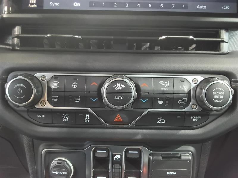 jeep Wrangler 4 Door 2025 - 20