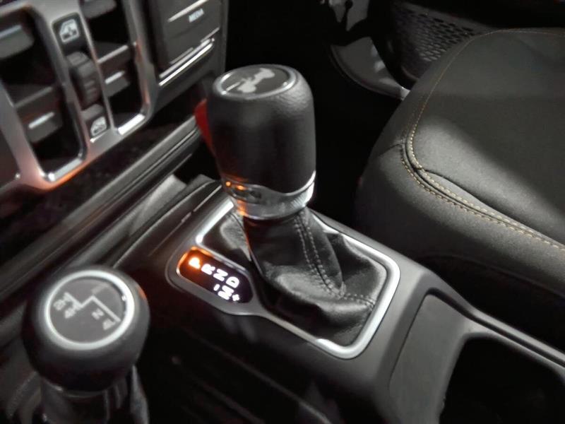 jeep Wrangler 4 Door 2025 - 21