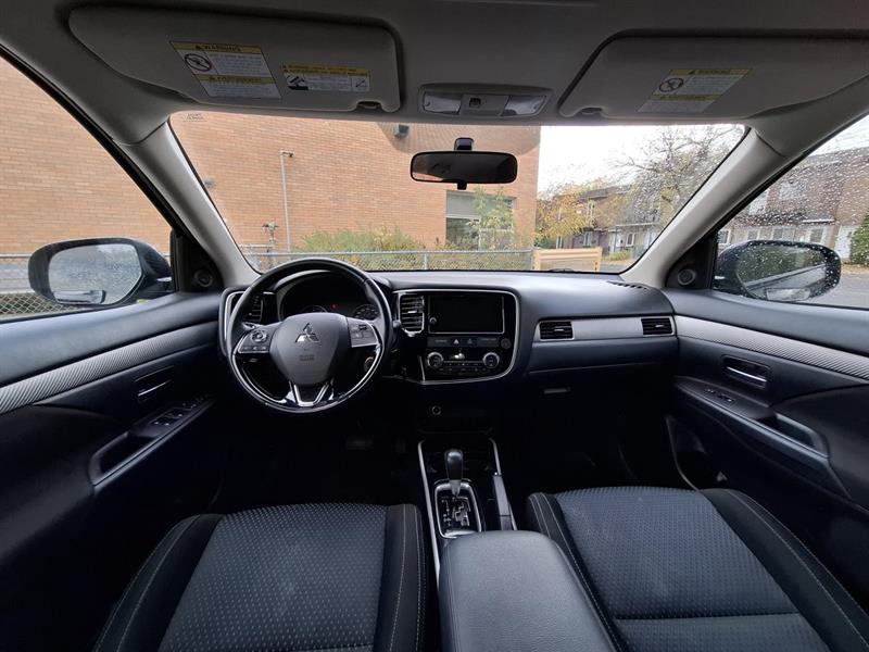 mitsubishi Outlander 2018 - 12