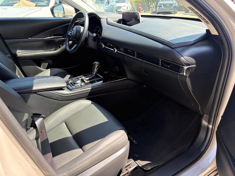 mazda CX-30 2023 - 17