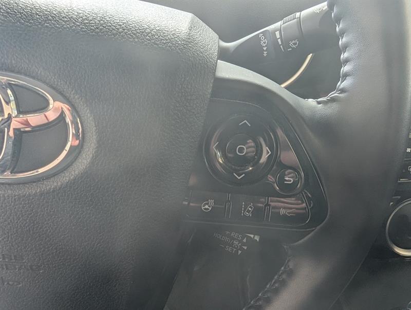 toyota Prius Prime 2022 - 17