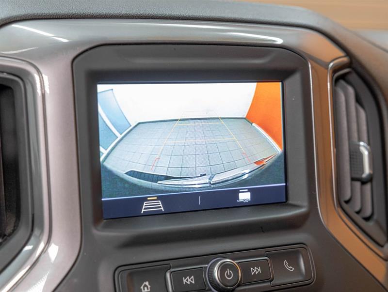 chevrolet Silverado 1500 2021 - 16