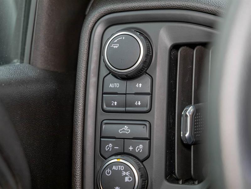chevrolet Silverado 1500 2021 - 21