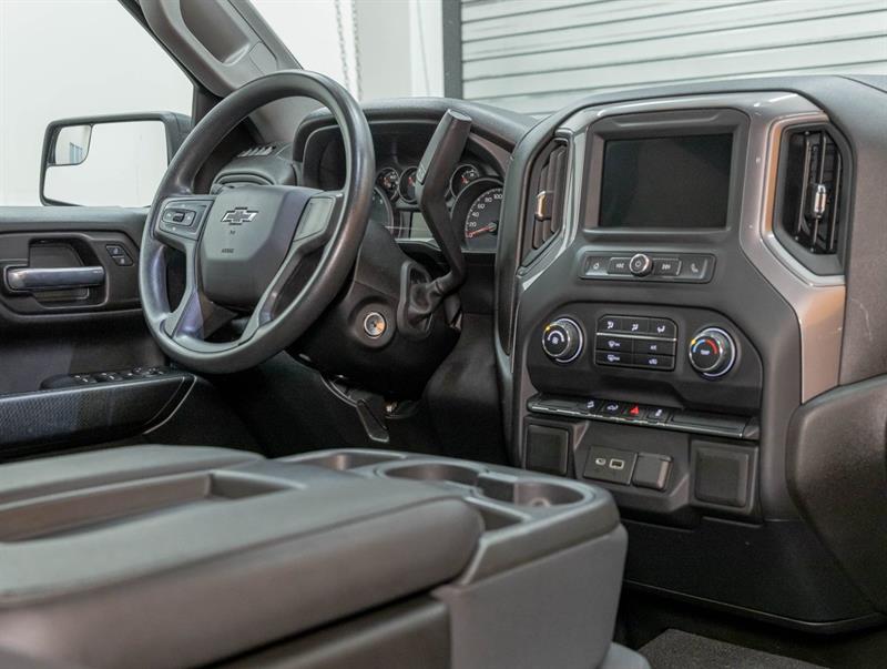 chevrolet Silverado 1500 2021 - 23