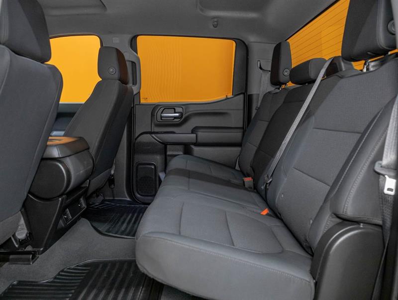 chevrolet Silverado 1500 2021 - 24