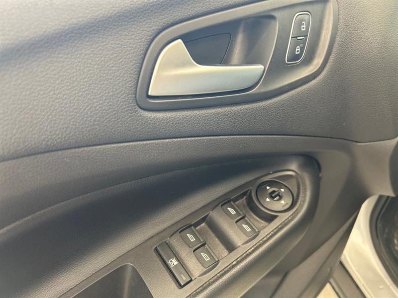 ford Escape 2018 - 16
