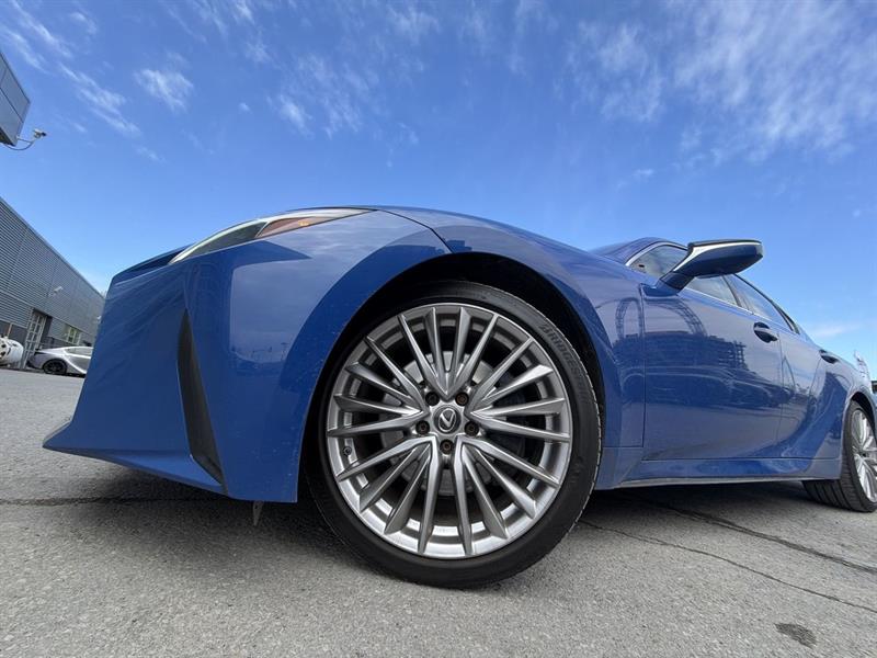 lexus IS 2022 - 18