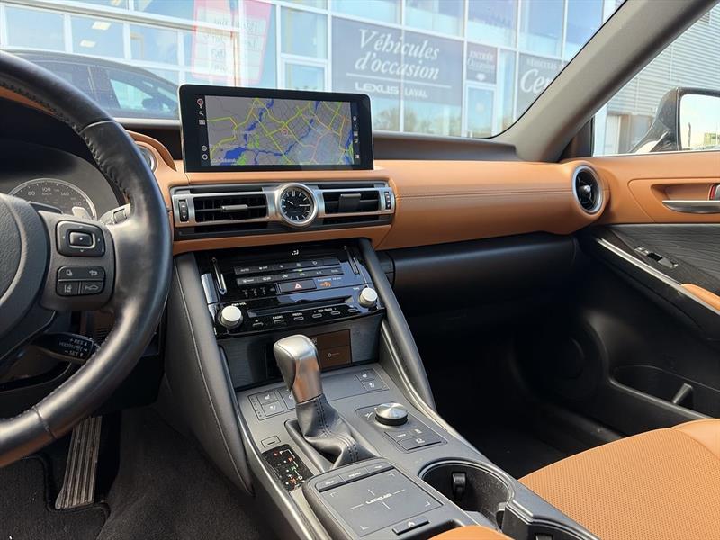 lexus IS 2022 - 29