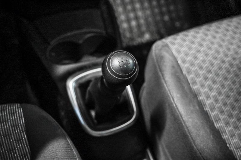 toyota Yaris Hatchback 2016 - 21