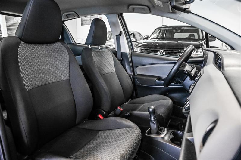 toyota Yaris Hatchback 2016 - 27