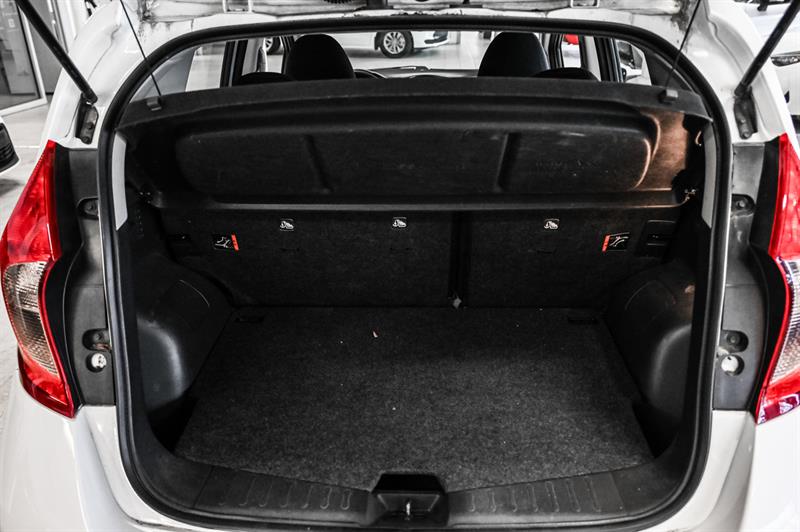 nissan Versa Note 2018 - 12