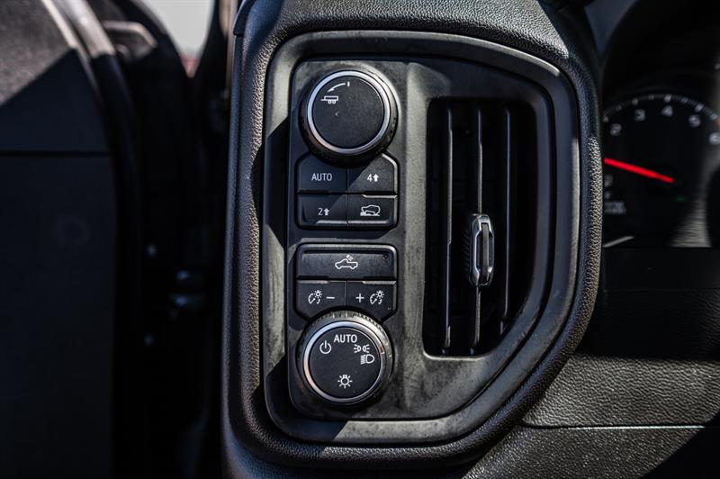 chevrolet Silverado 1500 LTD 2022 - 19