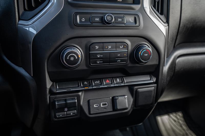 chevrolet Silverado 1500 LTD 2022 - 24