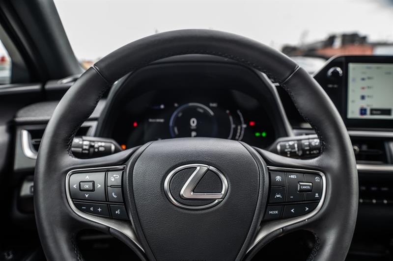lexus UX 2025 - 17